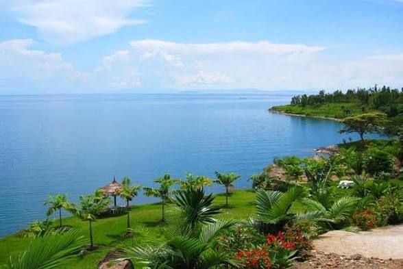 Discover the Most Beautiful Destinations in Uganda, DR. Congo, Rwanda and Tanzania